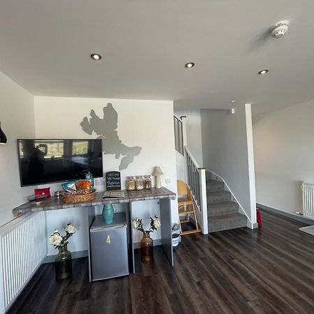 Vila The Bridge Self Catering Kilmaluag Exteriér fotografie