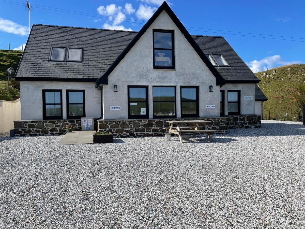 Vila The Bridge Self Catering Kilmaluag Exteriér fotografie